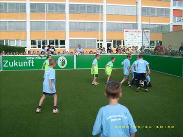 Einweihung Mini-Fußballfeld an der Grundschule Albrecht Dürer