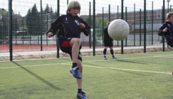 Kleinspielfeld (neben den Tennisanlagen)